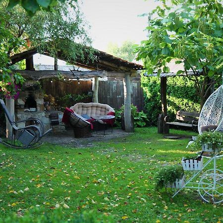 Sadyba Pochayiv Villa Pochaiv Exterior foto