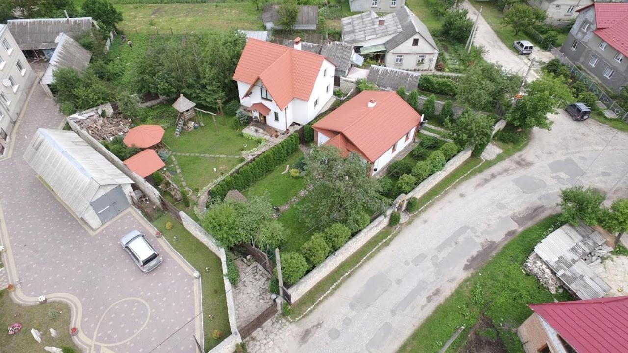 Sadyba Pochayiv Villa Pochaiv Exterior foto